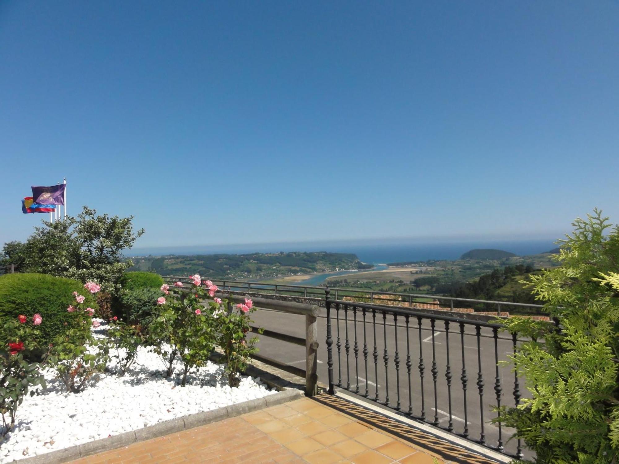 Hotel Mirador De Moriyon Miravalles Ngoại thất bức ảnh